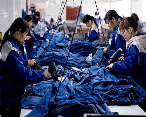 噪音大，车身抖，88万买辆开了五年的柴油版路虎揽胜值不值？